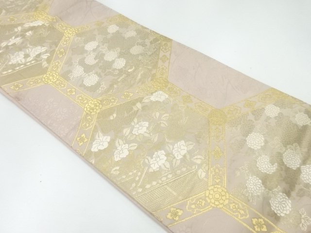 亀甲繋ぎに椿・菊模様織出し袋帯